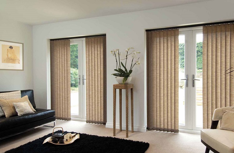 Vertical blind dapat mempercantik ruangan, Sumber: fowlerscarpetsandblinds.com.au