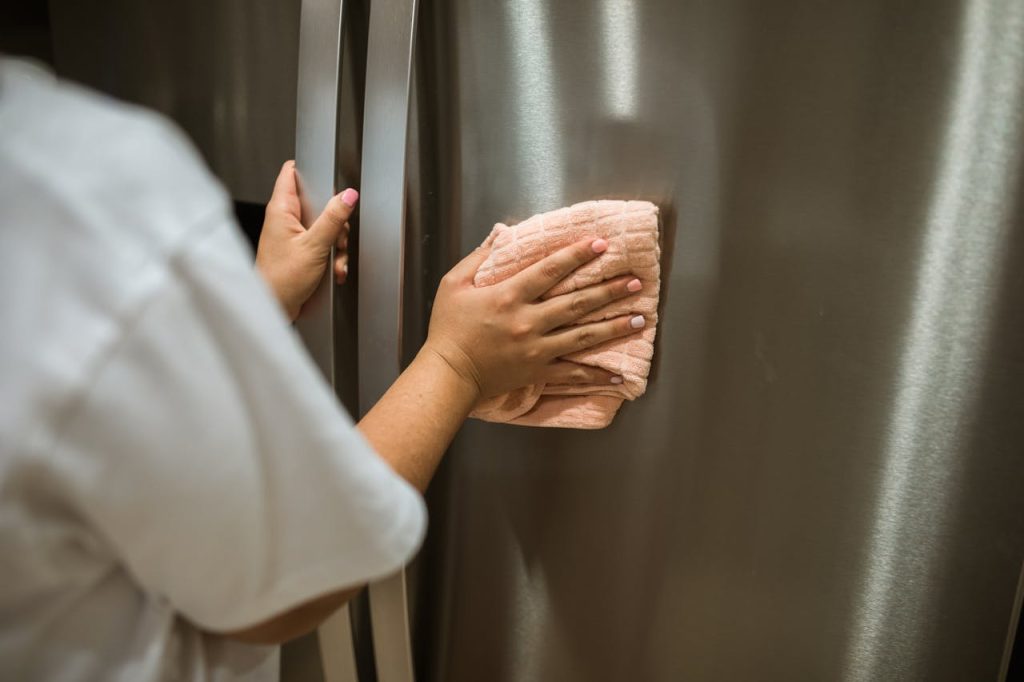 Lakukan permbersihan berkala. Sumber: pexels.com