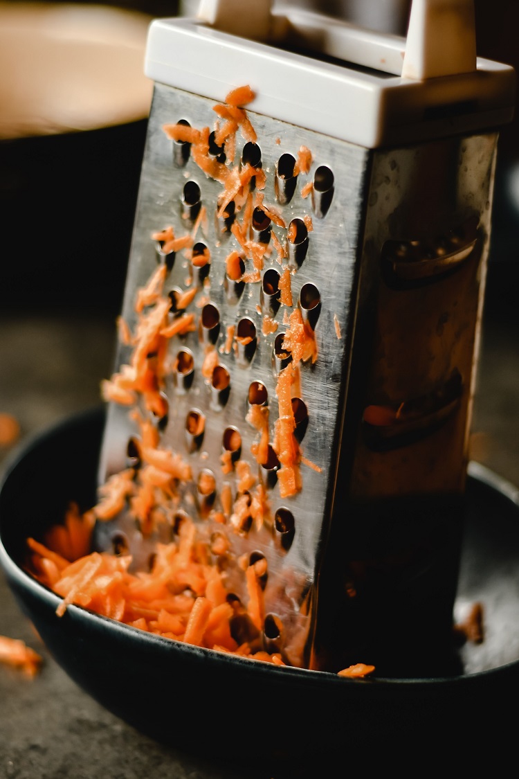 Alat untuk memarut sayur, Sumber: pexels.com
