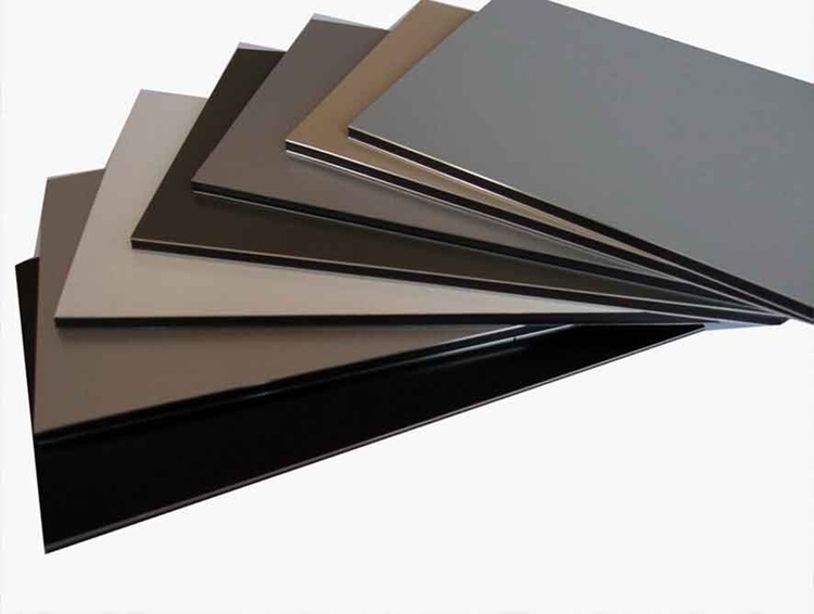 Aluminium Composite Panel (ACP), Sumber: solusikonstruksi.com
